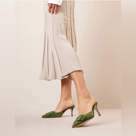 Manolo Blahnik Maysale 70 dark green suede mules - Picture 5 of 14